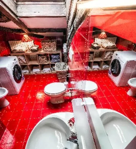 Loft Overlooking The Old Town . * Feltre