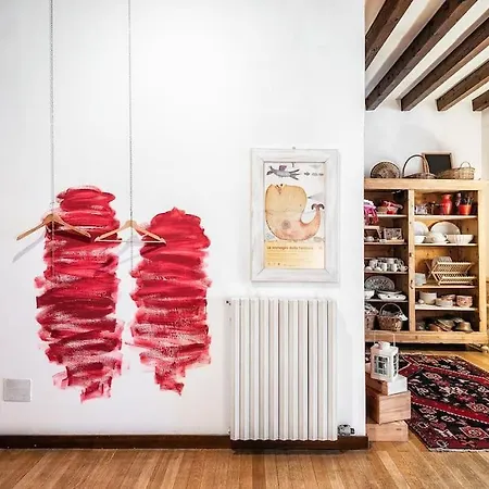 Apartamento Loft Overlooking The Old Town . Feltre