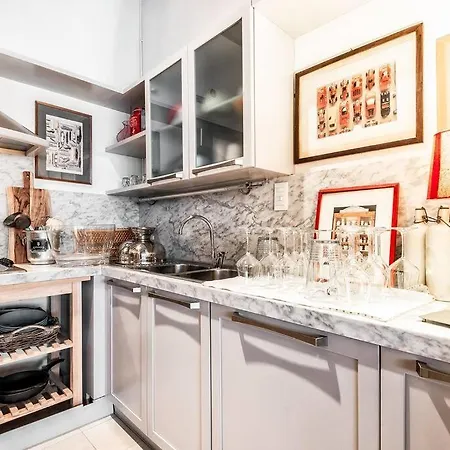 Loft Overlooking The Old Town . Apartamento Feltre